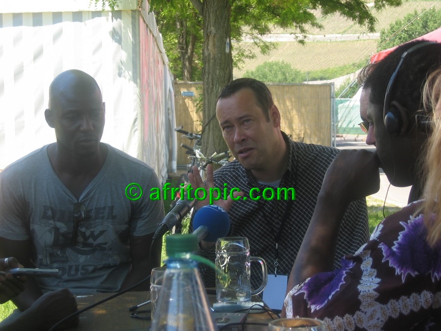 ../Images/AfricaFestival-28-29May05 109.jpg